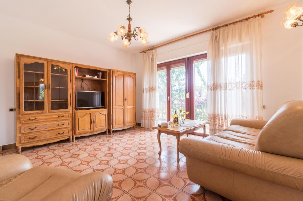 Apartments Ivica 1706 Ližnjan المظهر الخارجي الصورة